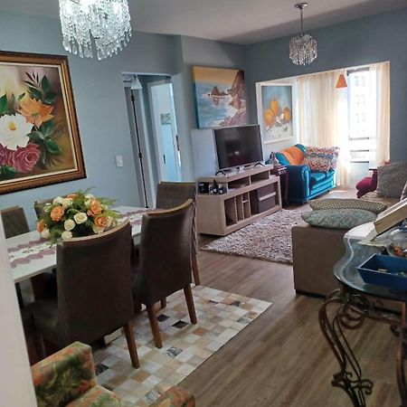 Apto A Uma Quadra Da Praia Central Balneario Camboriu Ngoại thất bức ảnh