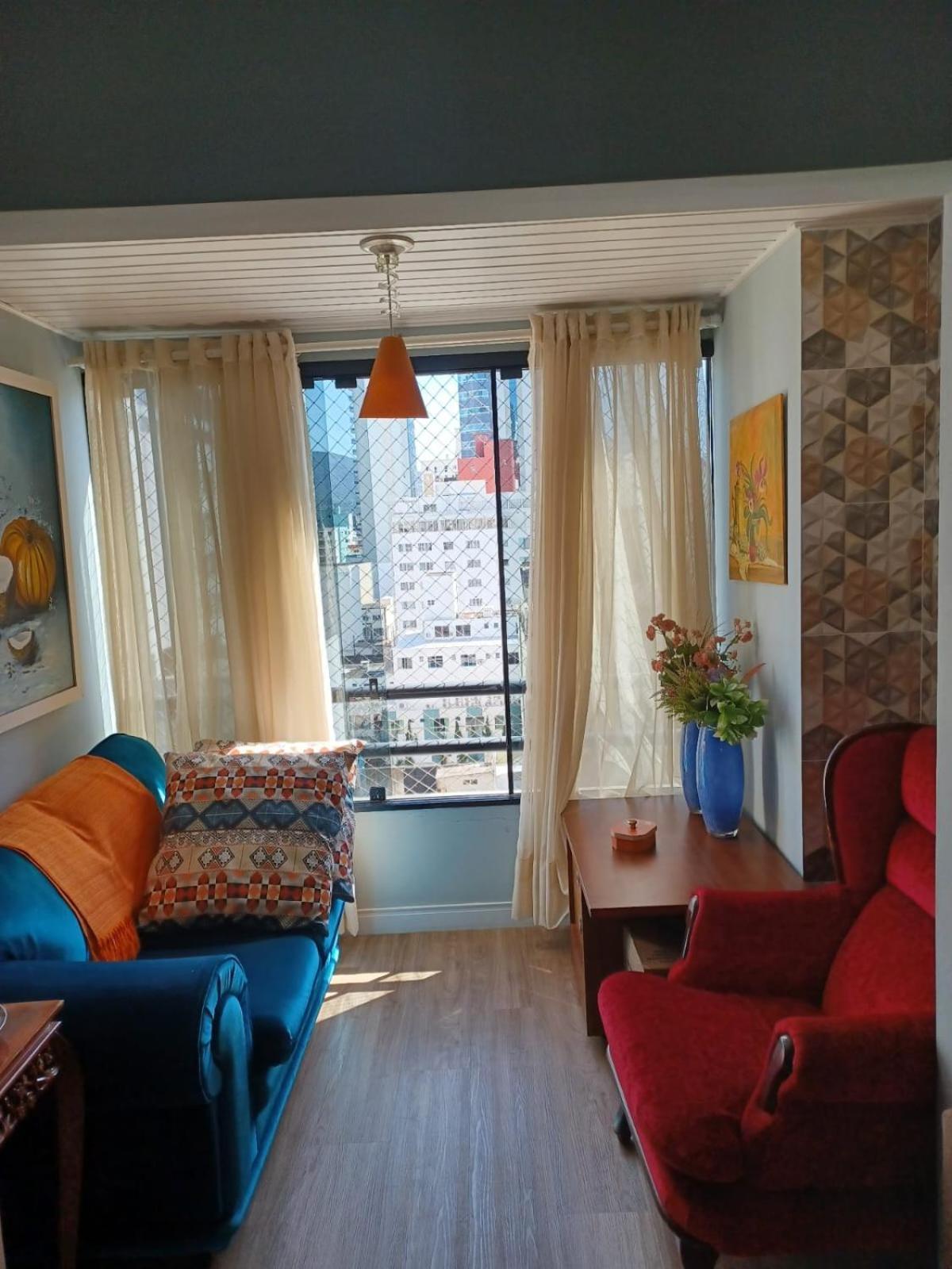 Apto A Uma Quadra Da Praia Central Balneario Camboriu Ngoại thất bức ảnh
